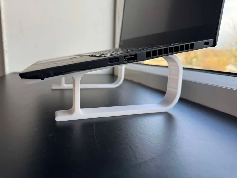 Modern Laptop Stand / Riser